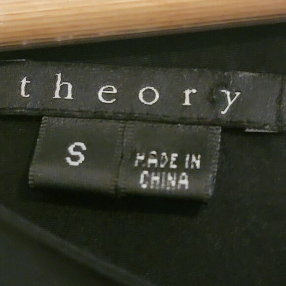 Theory Asymmetrical Neckline Sleeveless Top - Picture 4 of 7